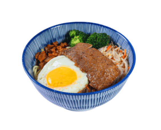 烤肉排煎蛋拌麵